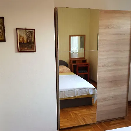 Mare Beachfront Cozy Sea View Apartment *