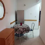 Mare Beachfront Cozy Sea View Apartment
