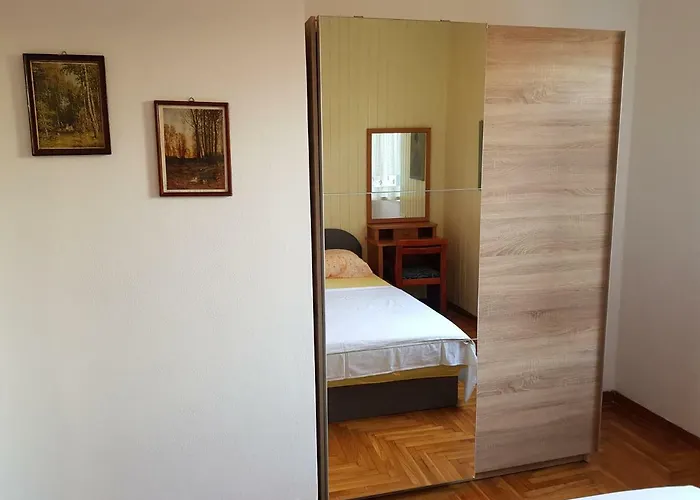 Mare Beachfront Cozy Sea View Apartment *