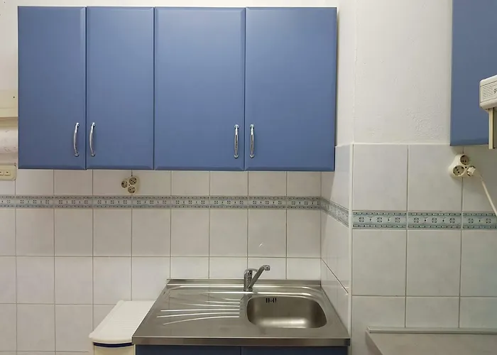 Mare Beachfront Cozy Sea View Apartment アパート *