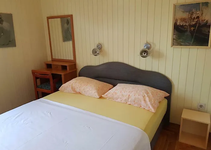 Mare Beachfront Cozy Sea View Apartment アパート *